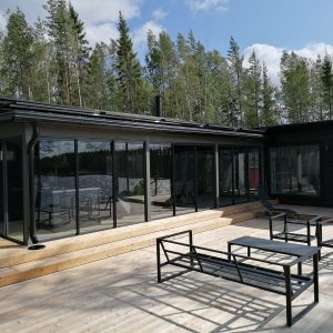 Terassilasit asennettuna Kalajoki